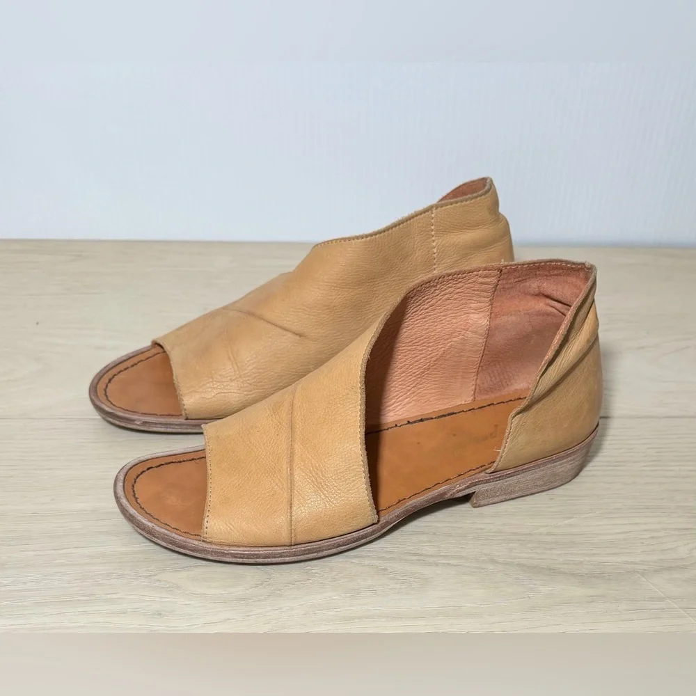 FREE PEOPLE Mont Blanc Sandals Womens Tan Leather 8.5